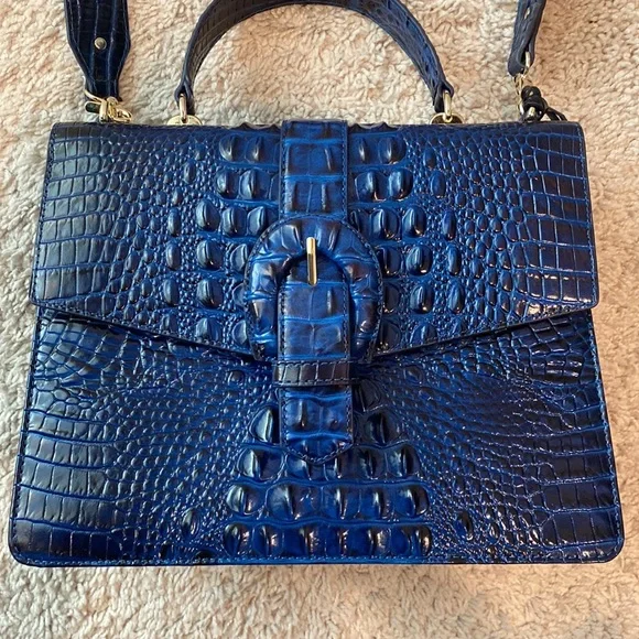 💙HEAD TURNER💙‼️‼️‼️price is firm‼️‼️‼️Brahmin Gabriella blue satchel - Picture 5 of 11